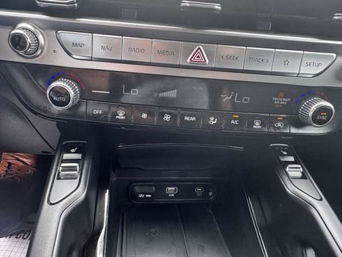 Used 2023 Kia Telluride S AWD/4WD image 22