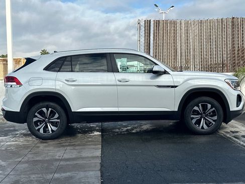 New 2026 Volkswagen Atlas Cross Sport SE AWD/4WD image 4