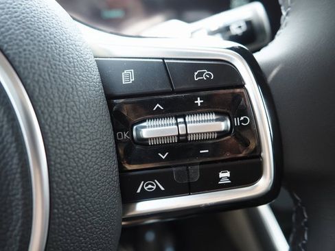 New 2026 Kia Carnival SX image 32