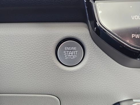 New 2026 Kia Carnival SX Prestige FWD image 18