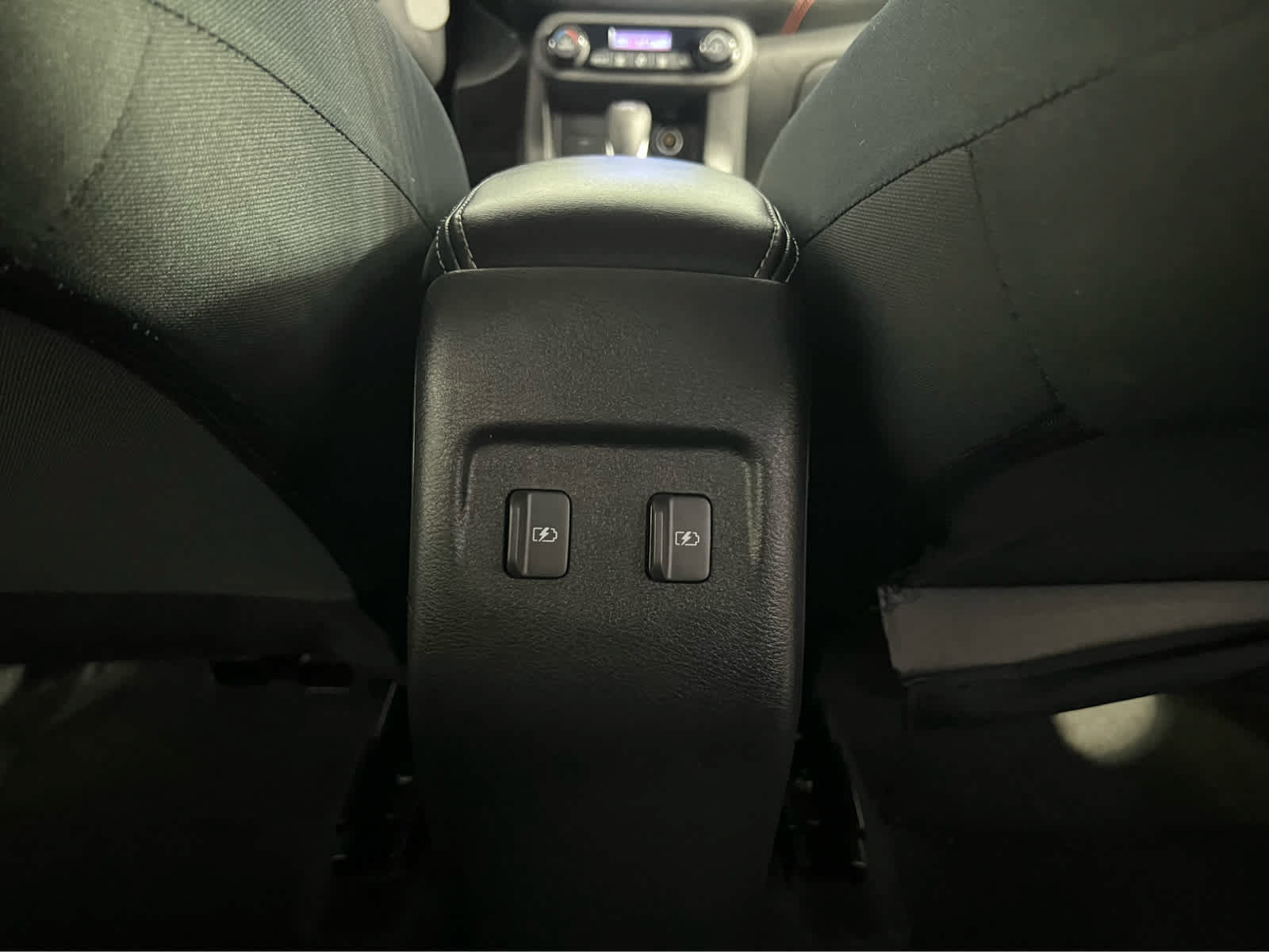 Certified 2024 Nissan Kicks SR FWD image 10