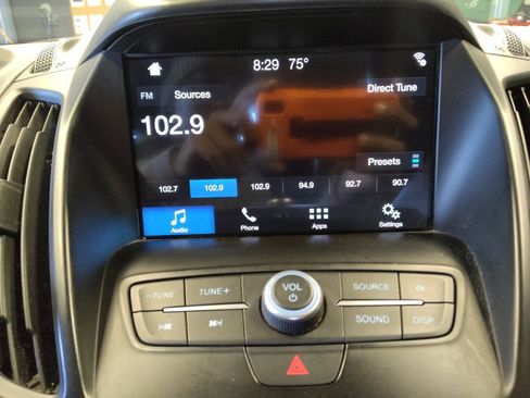 Used 2018 Ford Escape SEL image 25