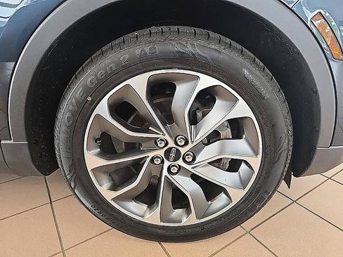 Used 2023 Lincoln Nautilus Reserve w/ Luxury Package AWD/4WD image 44