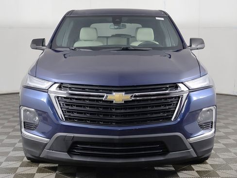 Used 2023 Chevrolet Traverse LS image 8