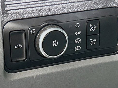 New 2025 Ford F250 XLT image 10