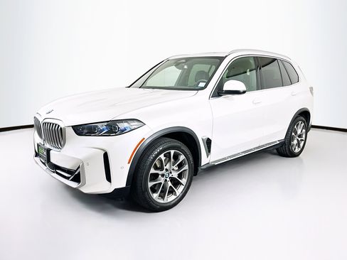 Used 2024 BMW X5 sDrive40i image 3