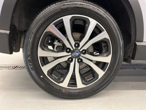 Used 2024 Subaru Forester Limited image 36