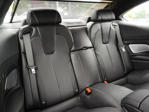 Used 2014 BMW M6 Coupe w/ Executive Package RWD image 32