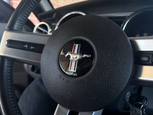 Used 2009 Ford Mustang Premium image 18