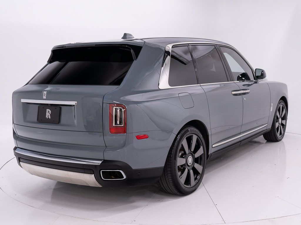 Certified 2022 Rolls-Royce Cullinan w/ Technology Package AWD/4WD image 5