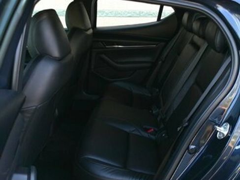 Used 2021 MAZDA MAZDA3 s image 20