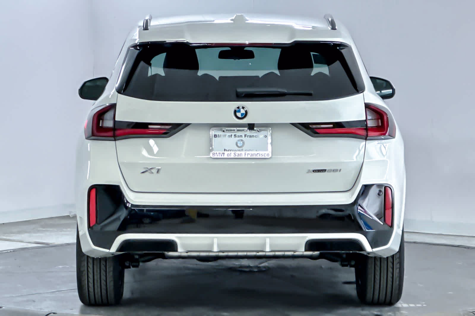 Used 2026 BMW X1 xDrive28i w/ M Sport Package AWD/4WD image 7