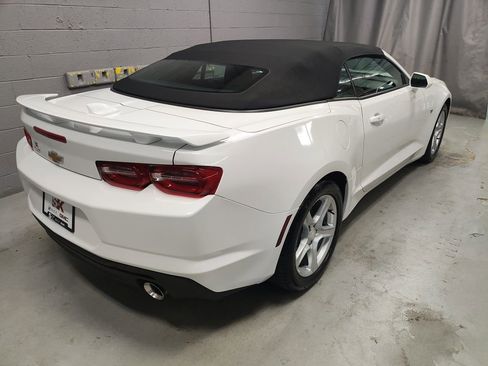 Certified 2023 Chevrolet Camaro LT image 2