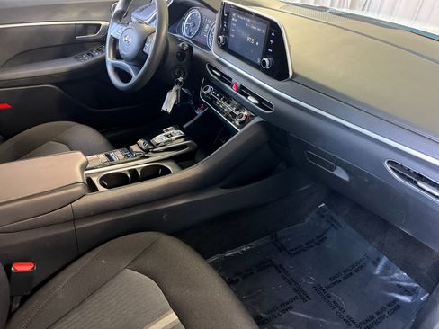 Used 2021 Hyundai Sonata SE FWD image 16