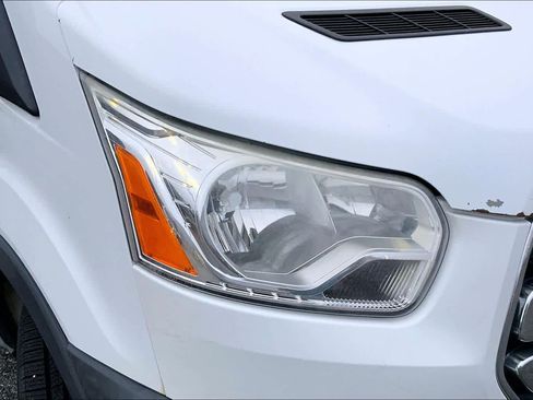 Used 2017 Ford Transit 350 XLT image 24