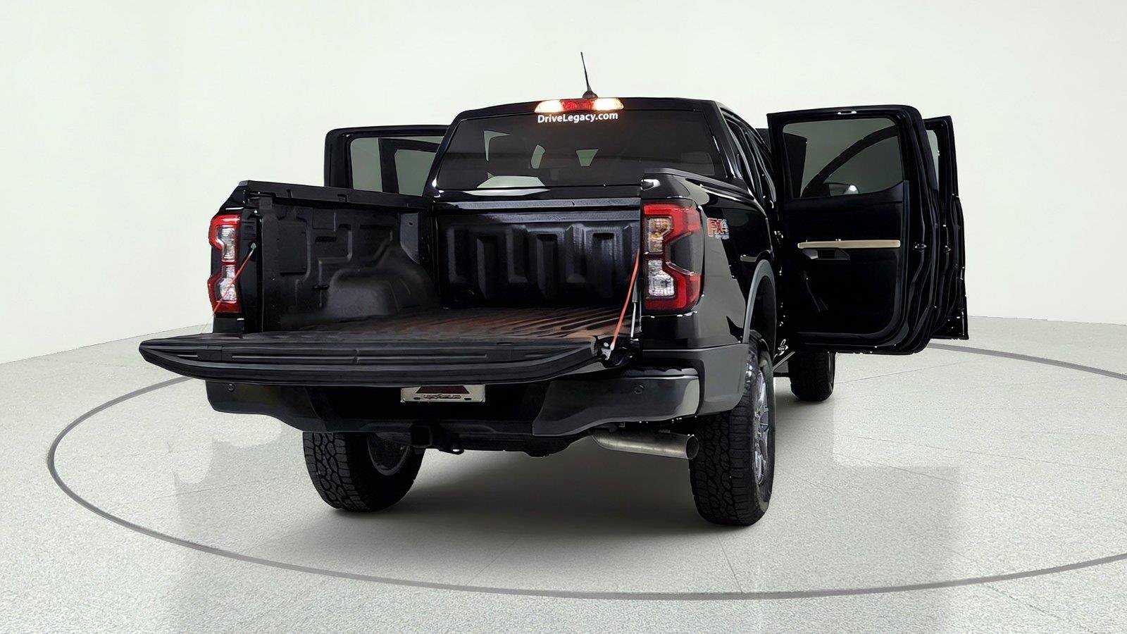 Used 2025 Ford Ranger XLT w/ FX4 Off-Road Package AWD/4WD image 13