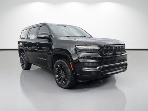 Used 2023 Jeep Grand Wagoneer Series III w/ Rear Seat Video Group 1 AWD/4WD image 7