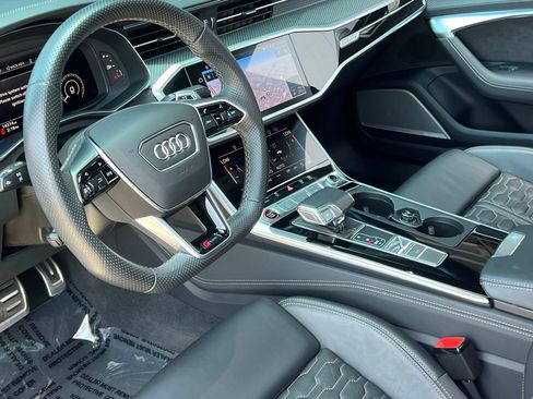 Used 2024 Audi RS 7 Performance AWD/4WD image 2