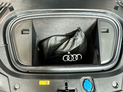 Used 2023 Audi RS e-tron GT image 28
