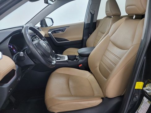 Used 2019 Toyota RAV4 Limited w/ All Weather Liner Package AWD/4WD image 14
