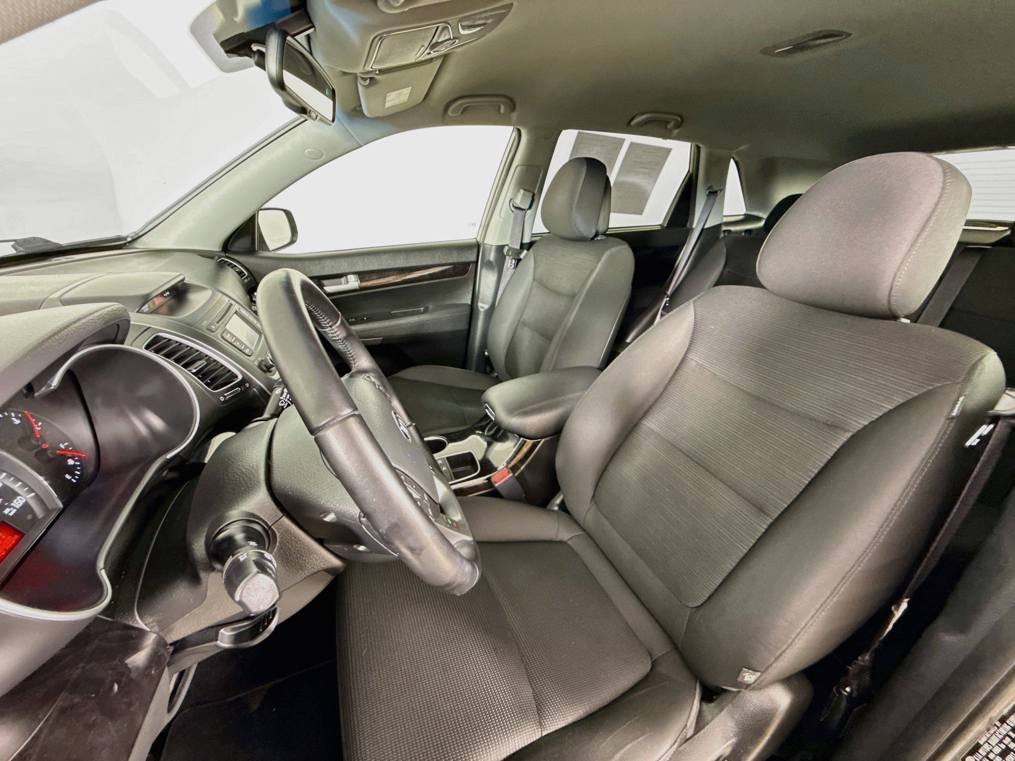 Used 2015 Kia Sorento LX AWD/4WD image 24
