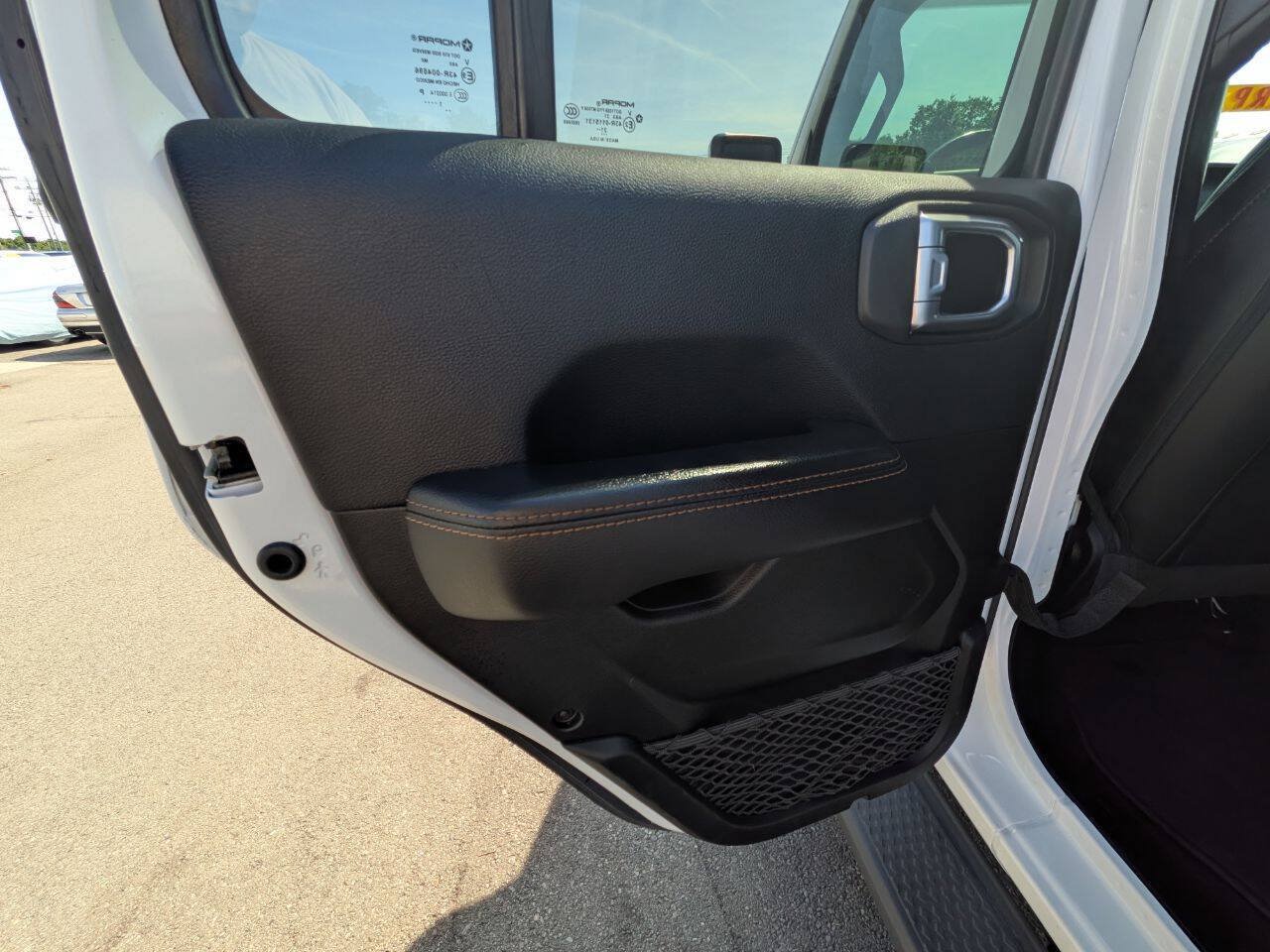 Used 2022 Jeep Gladiator High Altitude AWD/4WD image 23