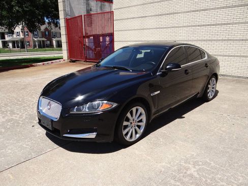 Used 2014 Jaguar XF 3.0 image 9