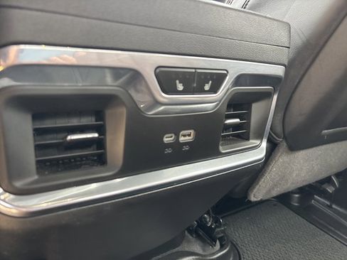 Used 2024 GMC Sierra 1500 Denali Ultimate AWD/4WD image 17