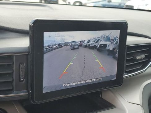 Used 2023 Ford Explorer XLT w/ Equipment Group 202A image 17