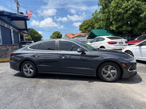 Used 2023 Hyundai Sonata SE FWD image 5