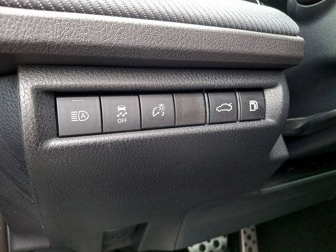 Used 2025 Toyota Camry SE FWD image 24