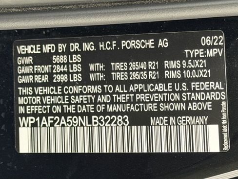 Certified 2022 Porsche Macan GTS image 26