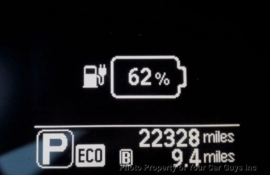 Used 2015 Nissan Leaf SL w/ Premium Package FWD image 23