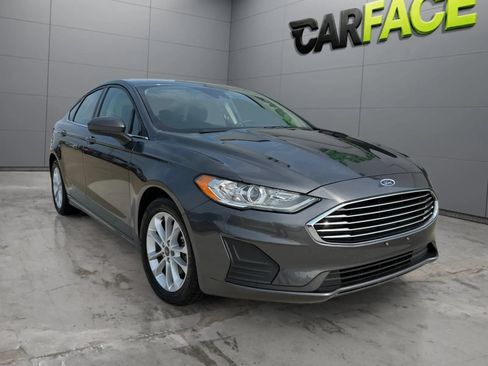 Used 2019 Ford Fusion SE FWD image 4
