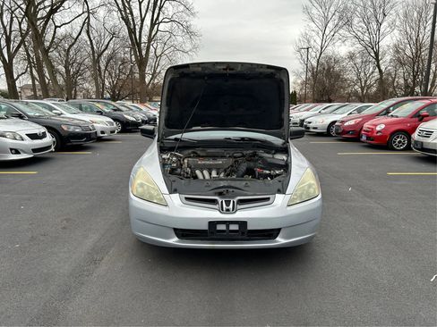 Used 2005 Honda Accord DX image 13