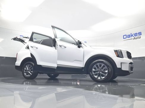 New 2025 Kia Telluride LX FWD image 62