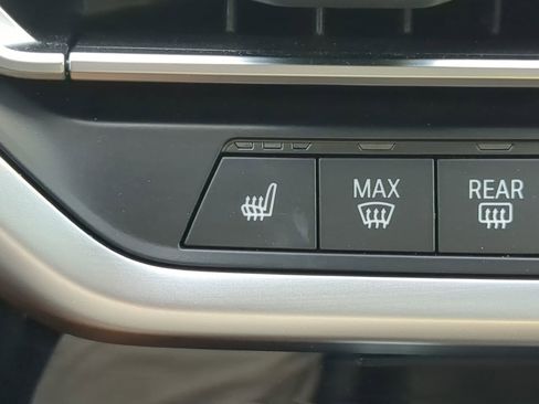 Used 2023 BMW X3 xDrive30i w/ Premium Package image 25