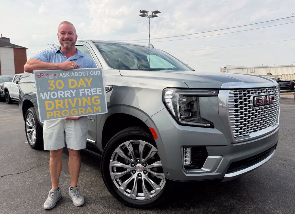 Used 2024 GMC Yukon Denali w/ Denali Reserve Package AWD/4WD image 1