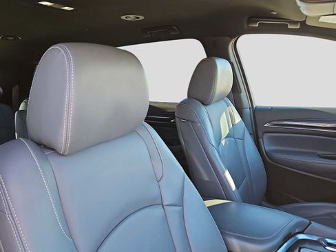 Used 2024 Buick Enclave Premium image 15