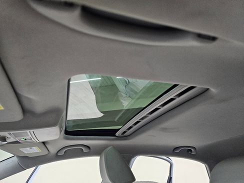 Used 2021 Volkswagen Passat 2.0T SE image 38