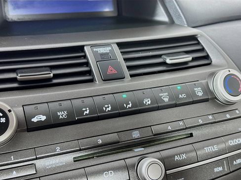 Used 2011 Honda Accord LX image 14