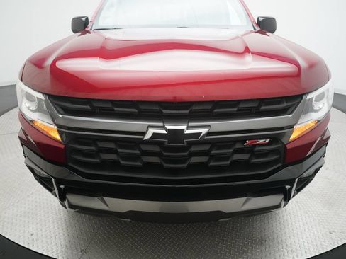 Used 2021 Chevrolet Colorado Z71 w/ Safety Package AWD/4WD image 5