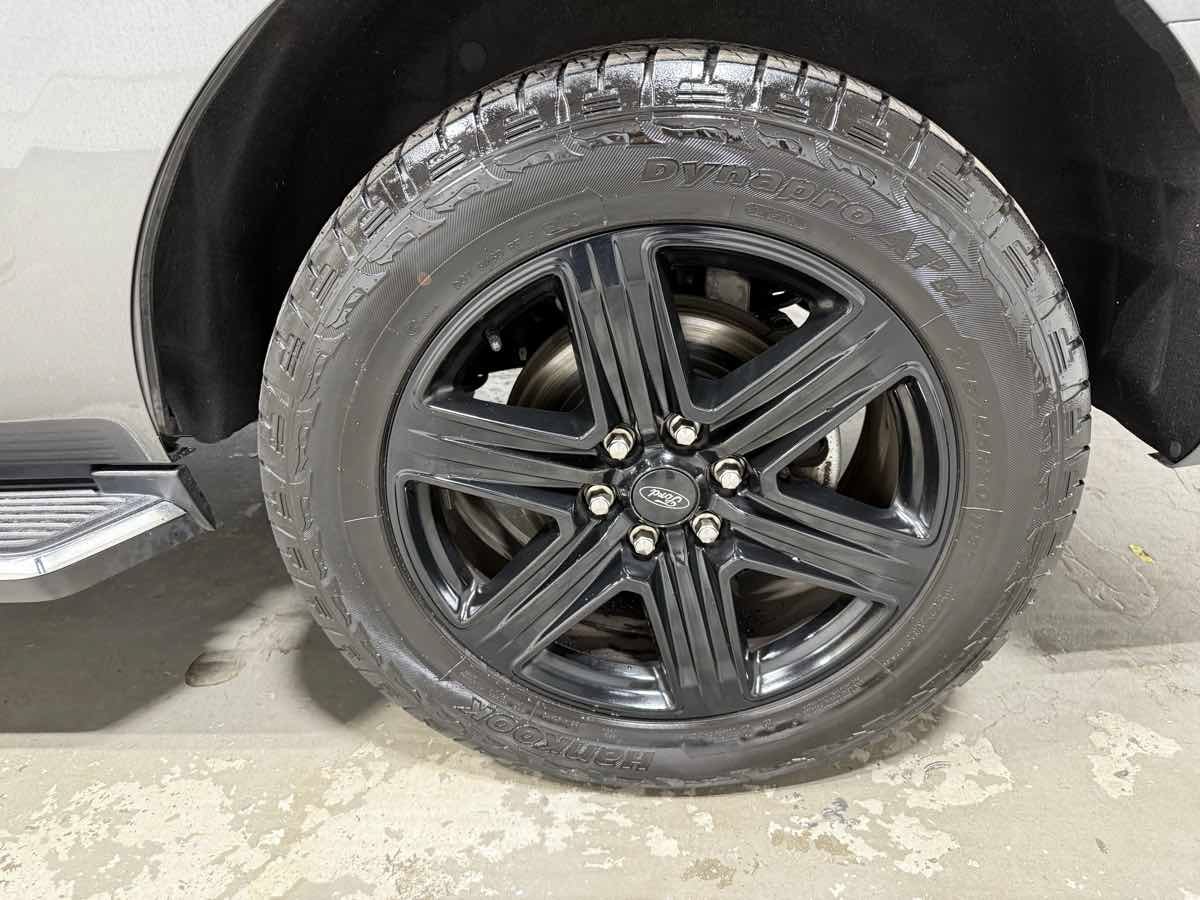 Used 2021 Ford Expedition XLT AWD/4WD image 6