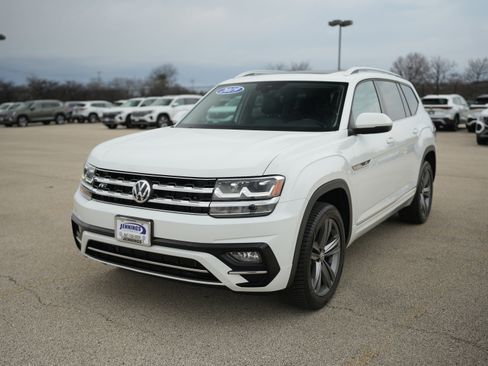 Used 2019 Volkswagen Atlas SE image 4