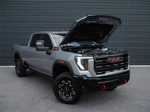 Used 2026 GMC Sierra 2500 AT4X w/ LPO, Black Badging Package AWD/4WD image 36