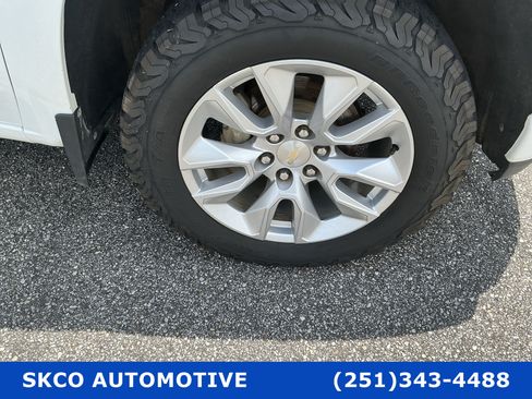Used 2021 Chevrolet Silverado 1500 Custom AWD/4WD image 9