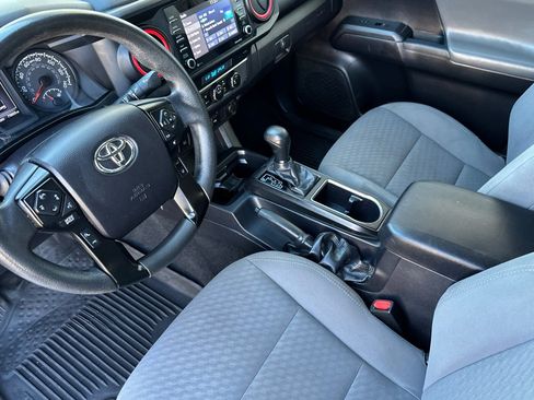 Used 2021 Toyota Tacoma SR image 10