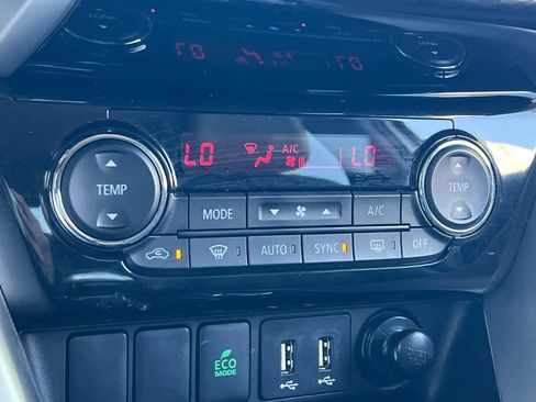 Used 2025 Mitsubishi Eclipse Cross SE image 23