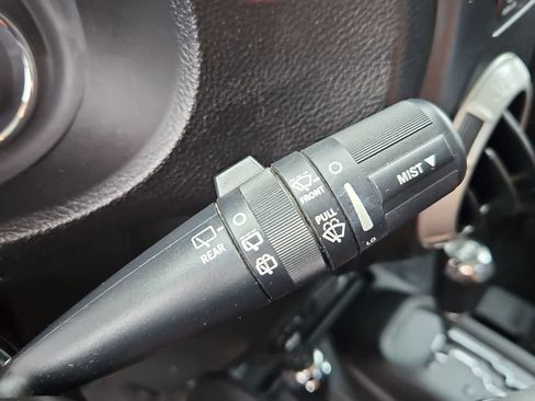 Used 2014 Jeep Wrangler Rubicon w/ Connectivity Group AWD/4WD image 22