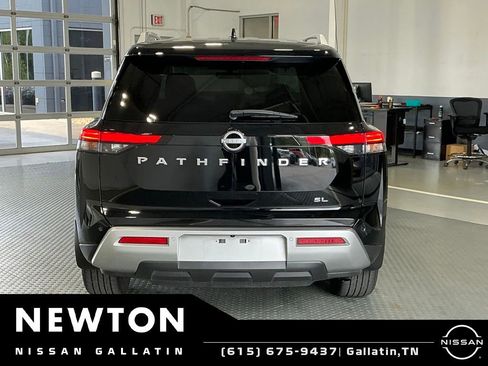 Used 2025 Nissan Pathfinder SL w/ Cargo Package FWD image 19